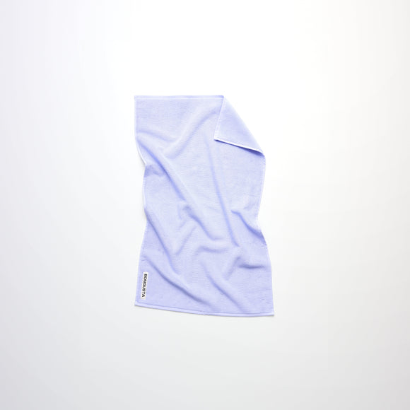 Naram håndklæde i farven lavender blue fra Bongusta