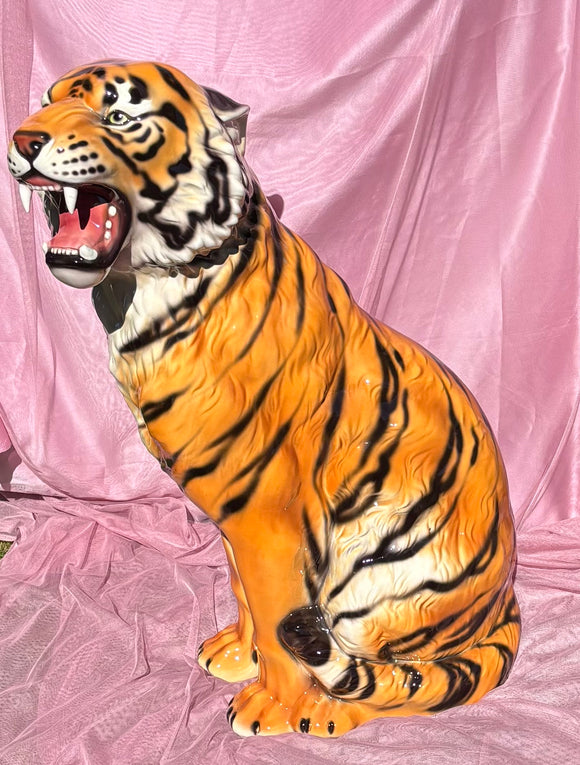Stor Tiger - Porcelænsfigur 92 cm set fra en anden vinkel